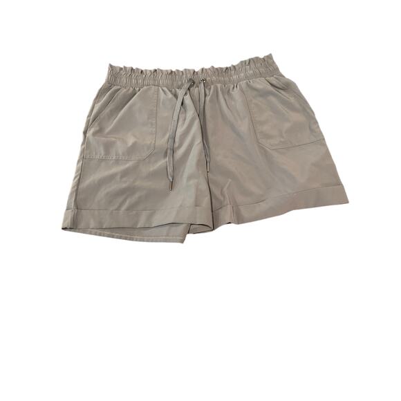 Danskin Women’s Sage Green Relaxed Fit Drawstring Shorts Size XLarge - Picture 10 of 11